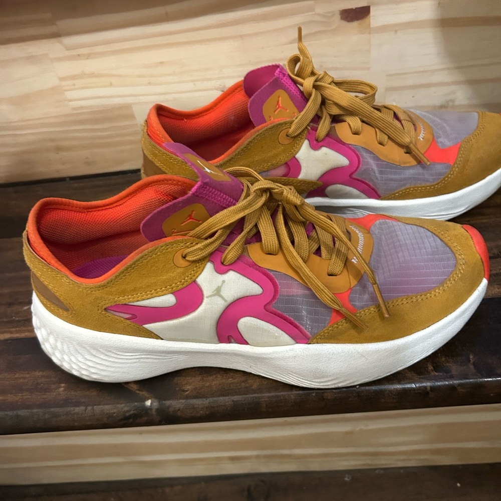 Rare women’s Jordan’s with mesh top. Only worn 2x